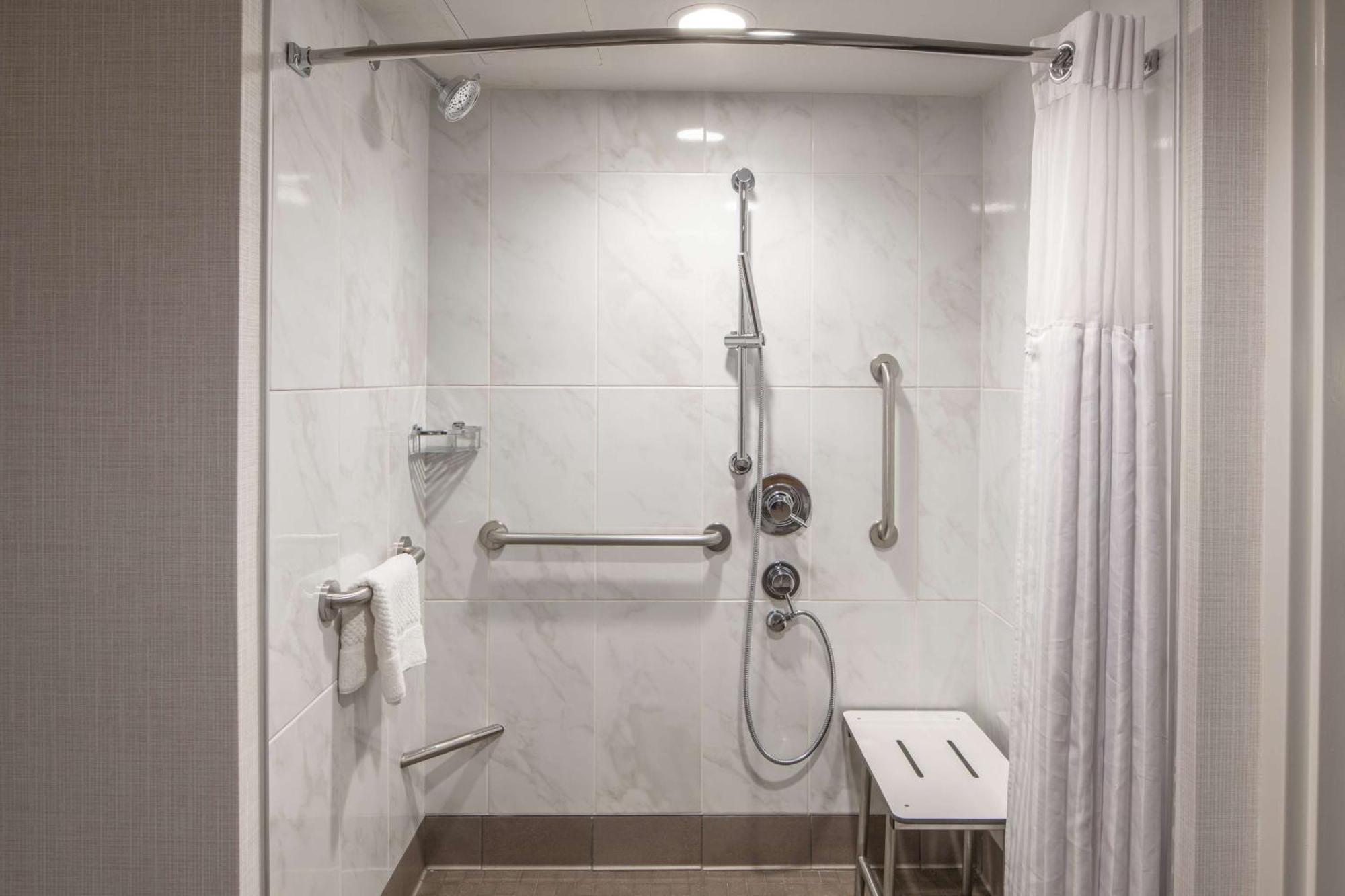Doubletree By Hilton Dallas-Farmers Branch Zewnętrze zdjęcie