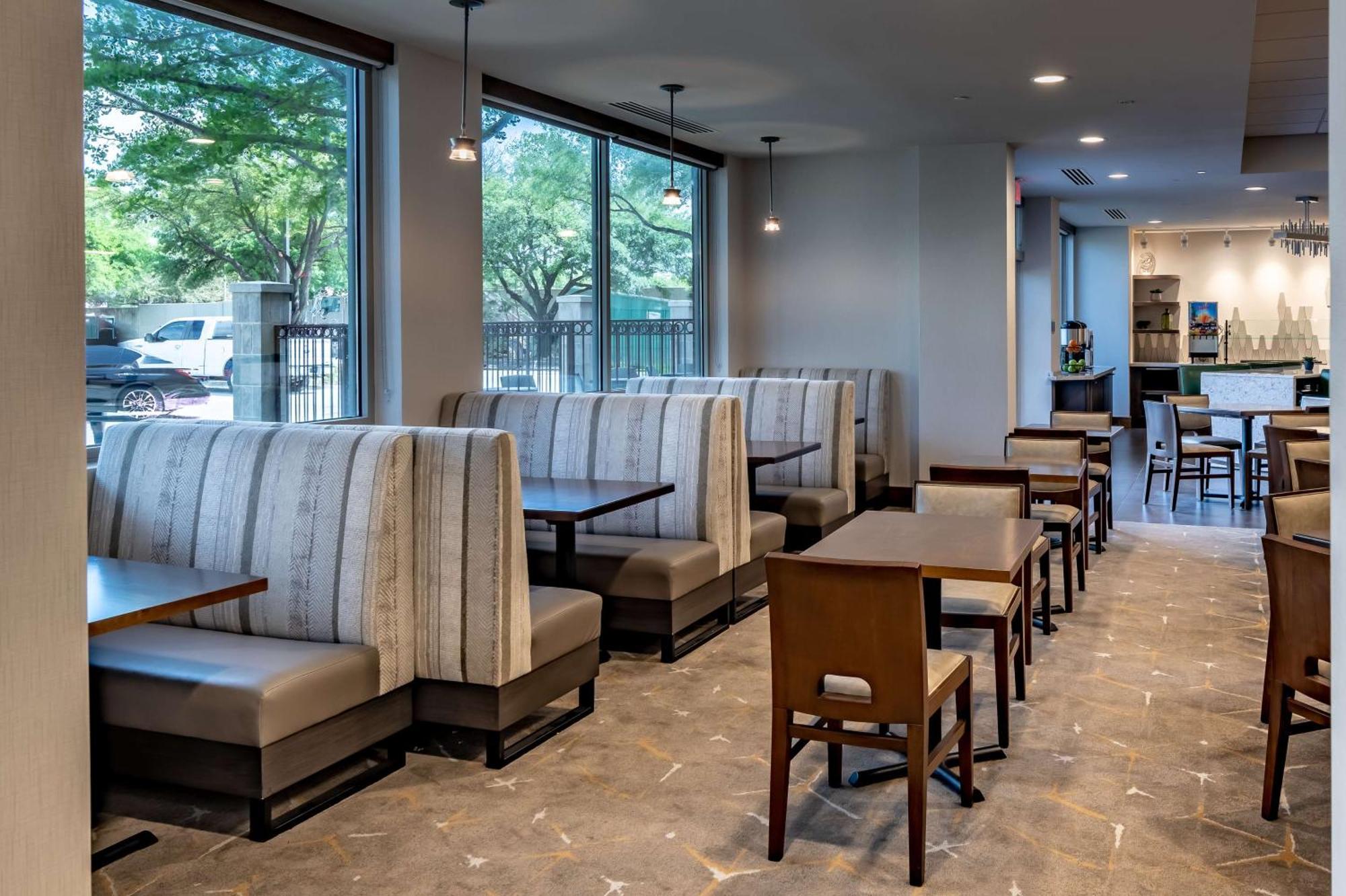 Doubletree By Hilton Dallas-Farmers Branch Zewnętrze zdjęcie